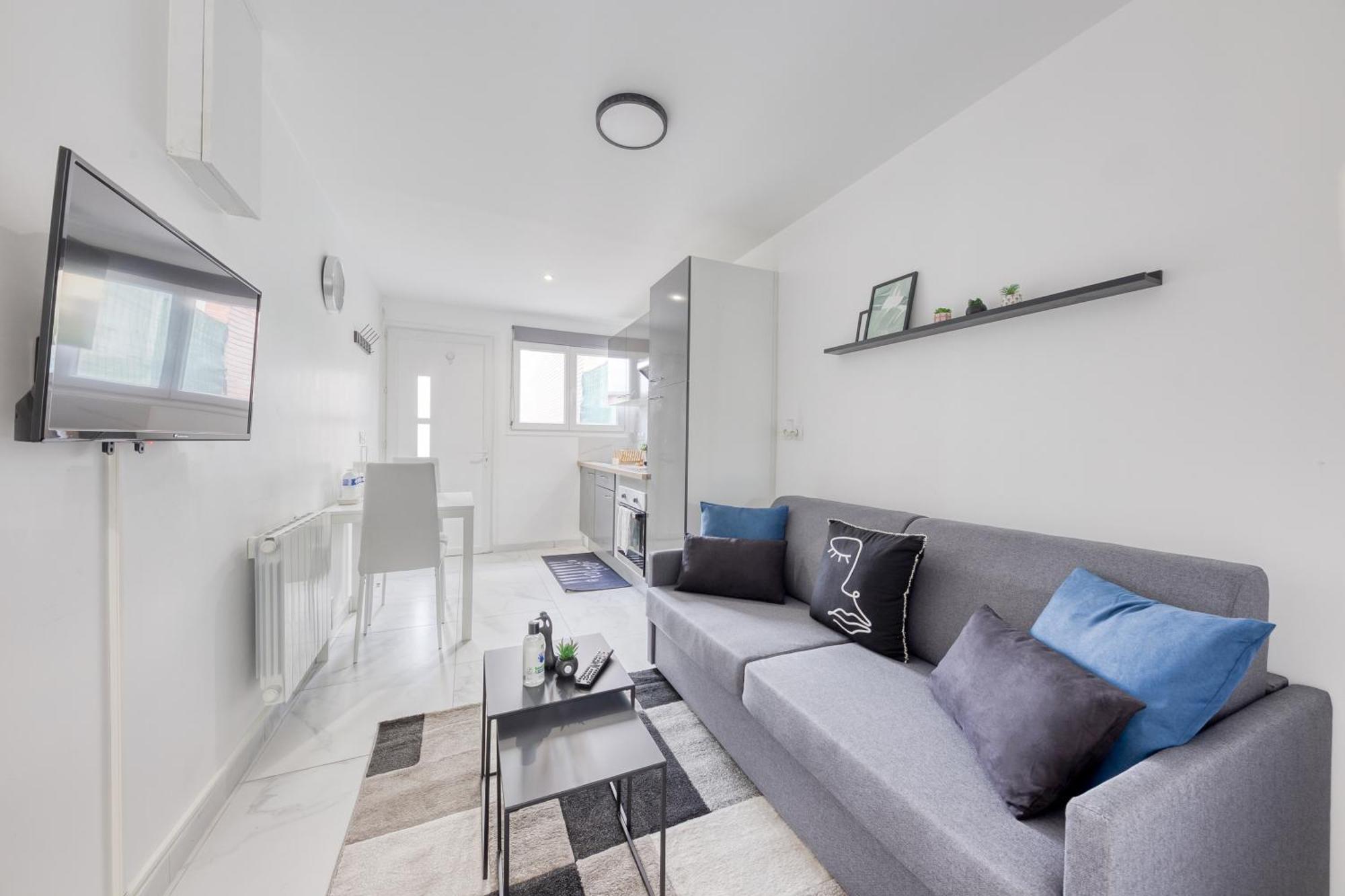 Appartement - 4 Personnes - Parking Prive - Metro 7 - Rer B La Courneuve Ngoại thất bức ảnh