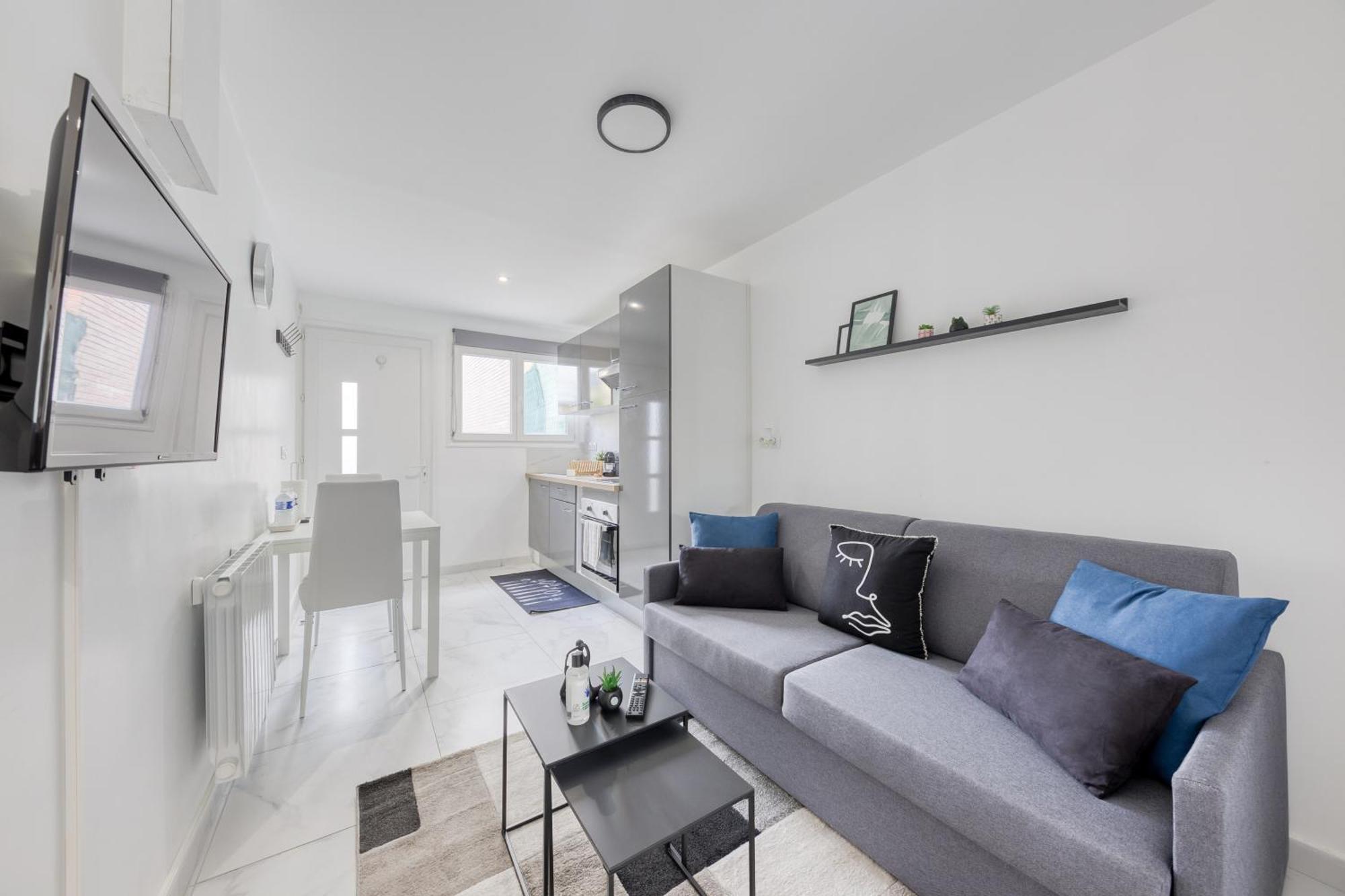 Appartement - 4 Personnes - Parking Prive - Metro 7 - Rer B La Courneuve Ngoại thất bức ảnh