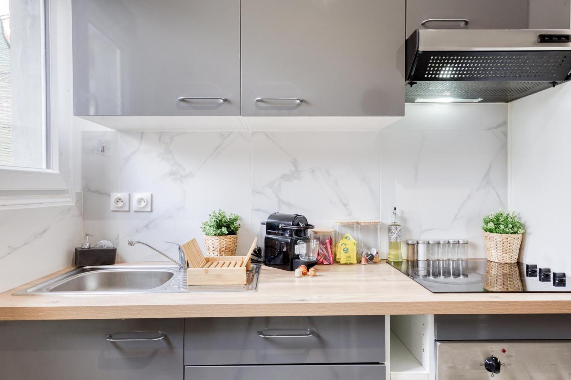 Appartement - 4 Personnes - Parking Prive - Metro 7 - Rer B La Courneuve Ngoại thất bức ảnh